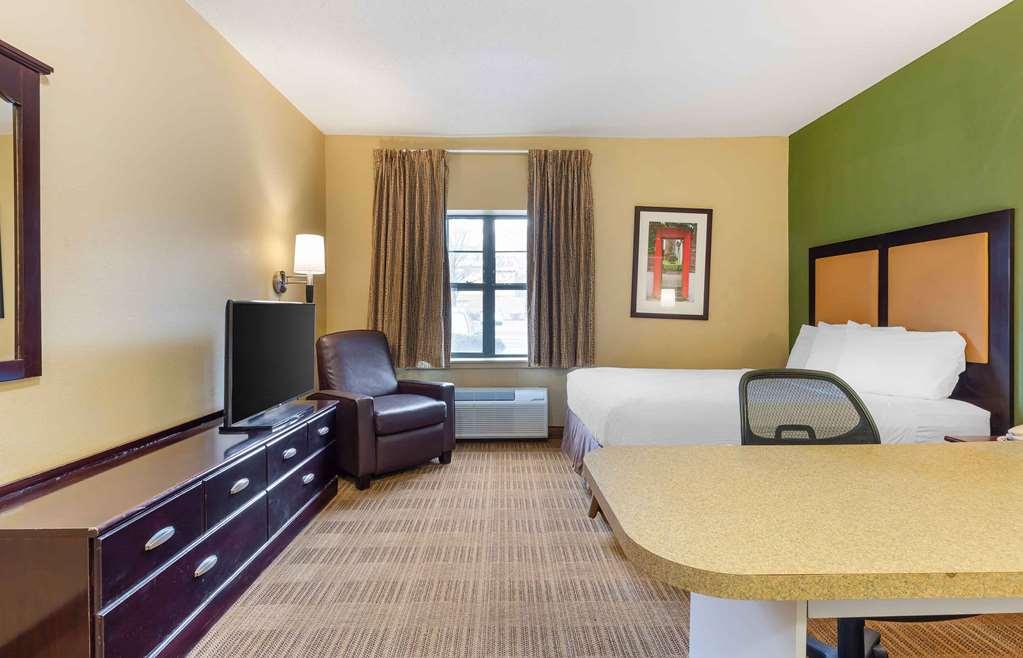 Hotel Extended America - - Suny Albany